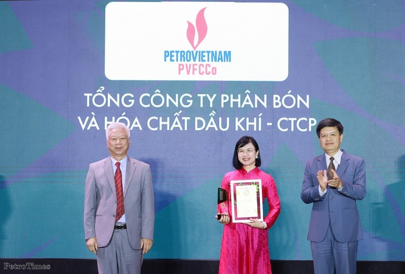 PVFCCo: Thuong hieu manh, tang truong xanh