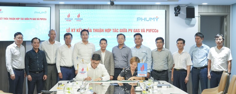 PVFCCo va PV GAS tang cuong hop tac vi su phat trien ben vung