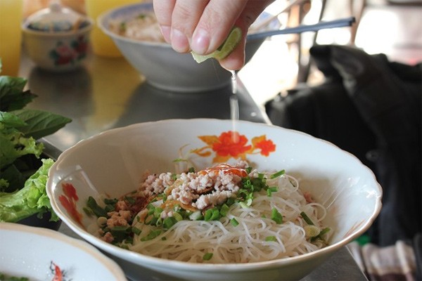 9 món bún phỏ dan Sài Gòn an mãi khong biét chán-Hinh-4