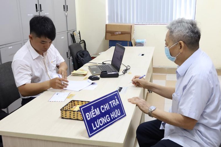 Chi tra luong huu qua tai khoan tren toan quoc tu 1/9