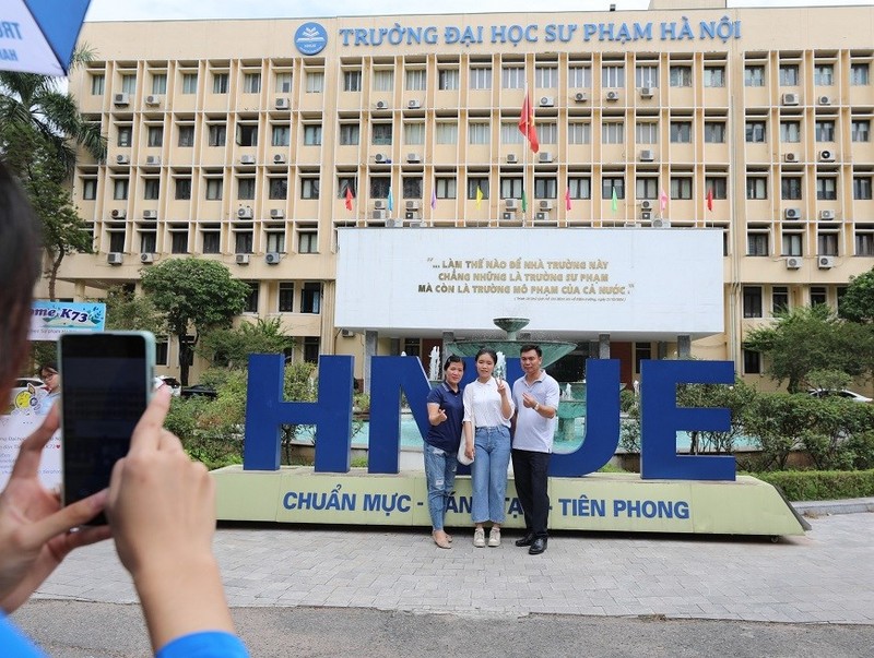 Truong Dai hoc Su pham Ha Noi: Diem chuan nam 2024 cao chot vot