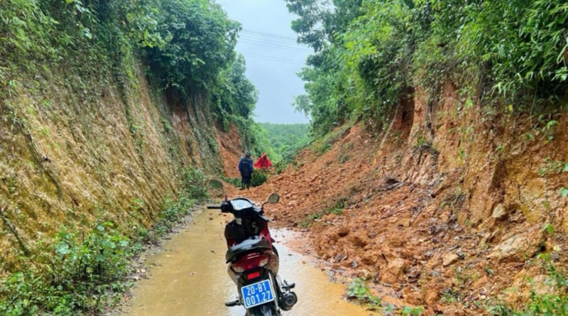 Mua lon, cac tinh mien nui phia Bac ngap sau, sat lo nghiem trong-Hinh-8