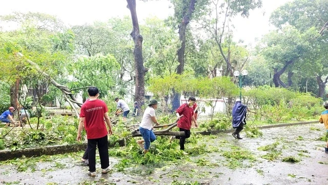 DH Bach Khoa Ha Noi cho sinh vien hoc truc tuyen den 21/9