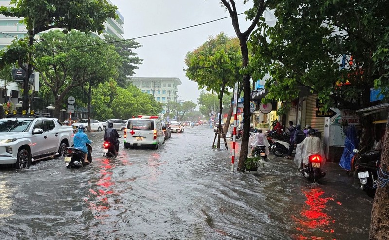 Thoi tiet ngay 19/9: Tu Ha Tinh den Quang Nam mua lon