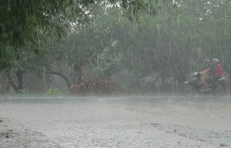 Thoi tiet ngay 21/10: Tu Thanh Hoa den Quang Ngai co mua to