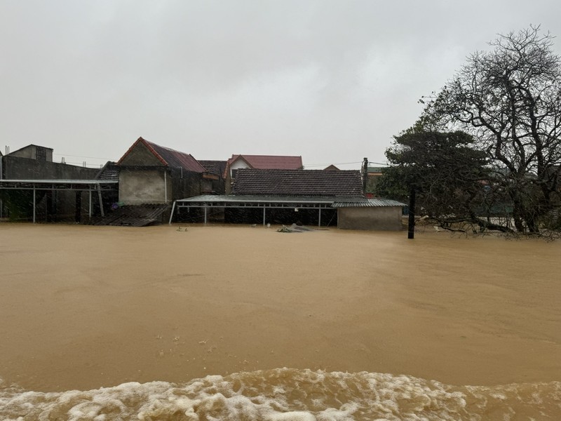 Ngay 30/10: Tu Quang Binh - Quang Ngai van co mua to