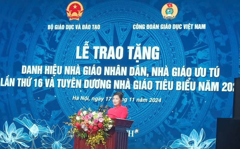 NGND Vu Thi Hanh: Miet mai uom mam tri thuc cho tuong lai