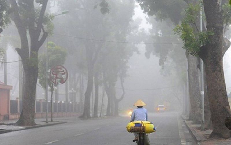 Thoi tiet ngay 3/12: Bac Bo chim trong suong lanh, Nam Bo mua trai mua