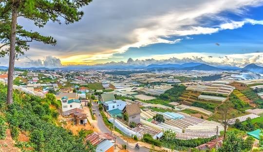 Thoi tiet ngay 2/1: Bac Bo ret kho, Trung va Nam Bo co mua