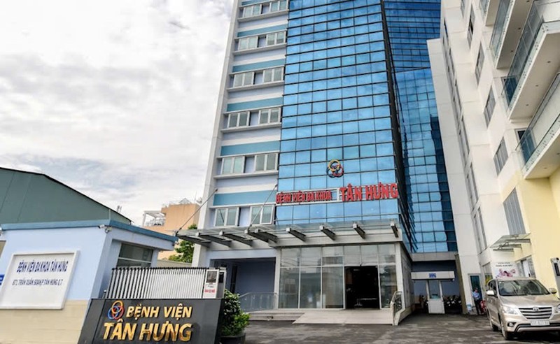 Một bệnh nhân tai biến sau hút mỡ, nâng ngực tại BVĐK Tân Hưng Mot benh nhan tai bien sau hut mo, nang nguc tai BVDK Tan Hung
