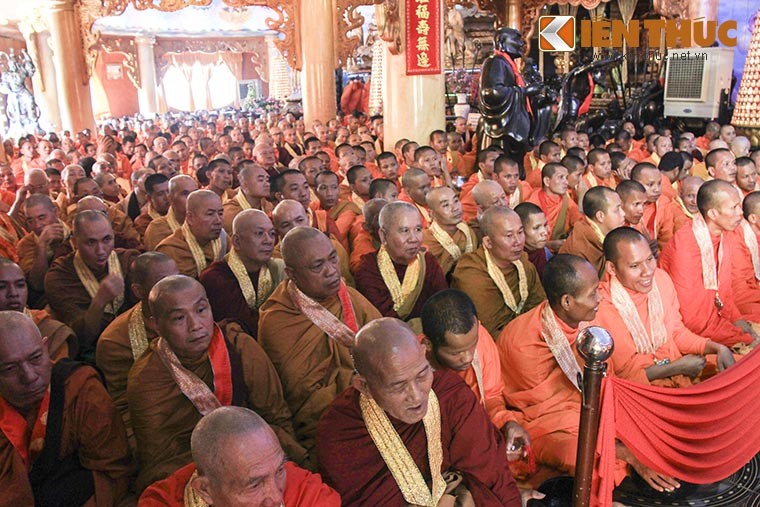 1000 tang ni tham gia dai le Vu Lan, Cung duong Bat Hoi