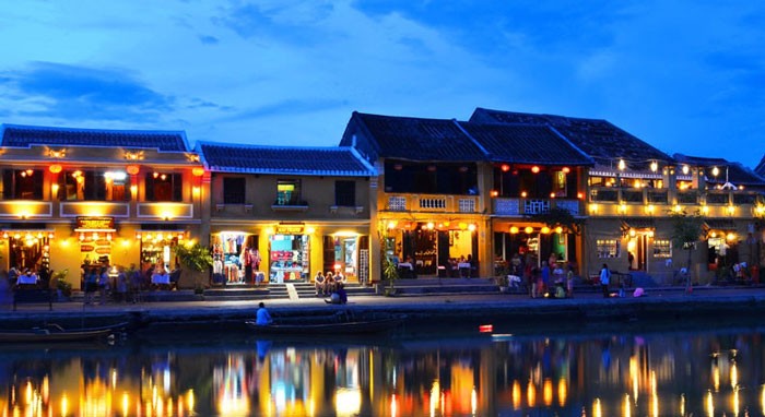 Hoi An lot top diem den lang man nhat the gioi-Hinh-3