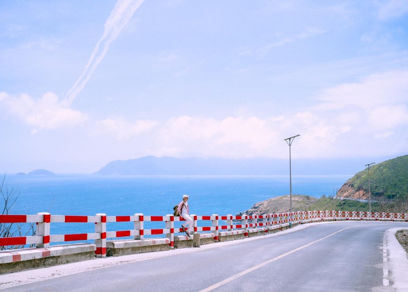 Den bai Dam Trau “san” may bay ha canh-Hinh-11