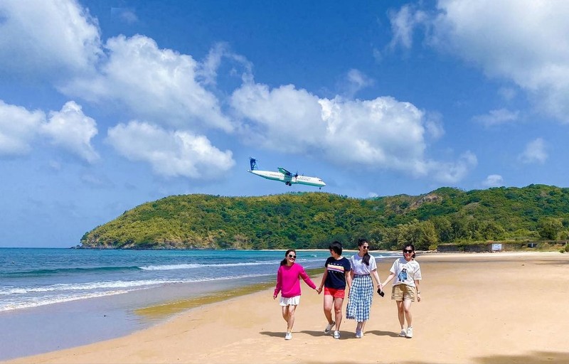 Den bai Dam Trau “san” may bay ha canh-Hinh-8