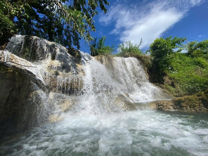He ve, len Hoa Binh tam thac Trang mat ruoi-Hinh-7