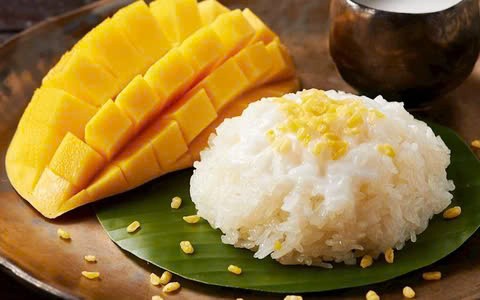 Vi sao xoi xoai la mon trang mieng quoc dan o Thai Lan?