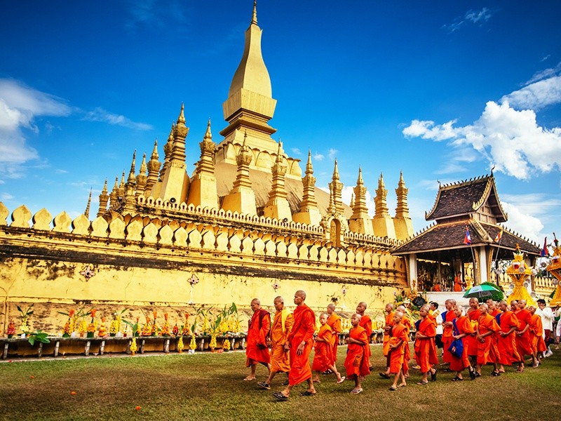 Hoang tu nao gioi ngoai ngu, thu phuc hang van quan bang tay khong?-Hinh-3