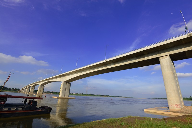 Soi do hoanh trang cua 7 cay cau noi tinh nay sang tinh khac-Hinh-4