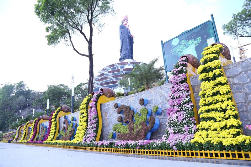 Tan muc tuong Phat Ba cao nhat chau A tren nui Ba Den-Hinh-5