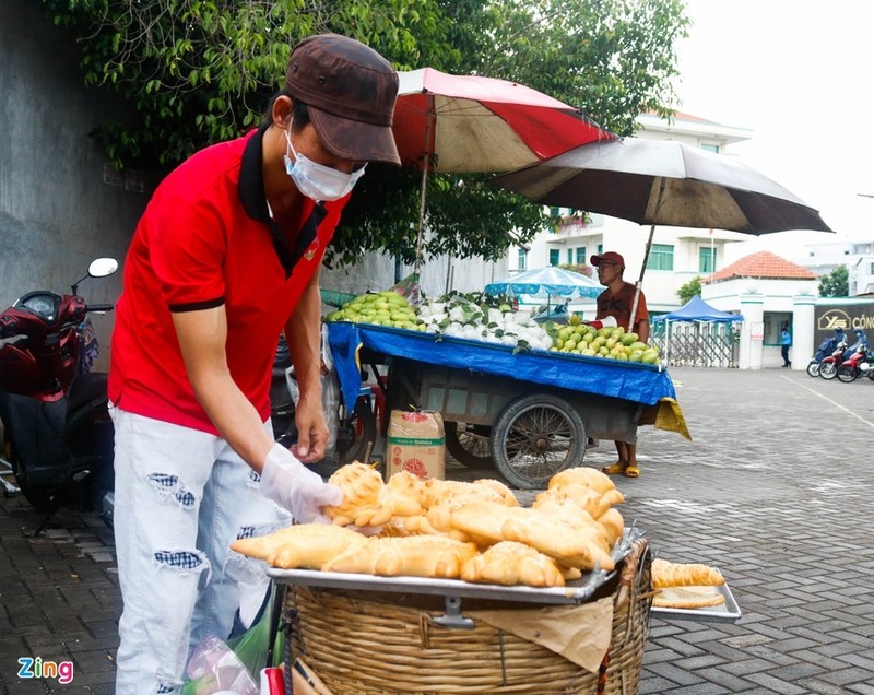 Banh mi ca sau khong lo doc dao o Sai Gon-Hinh-6