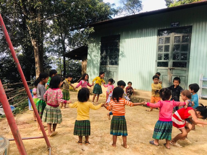 Vuot kho co giao xinh dep quyet tam “cong chu” len vung cao-Hinh-4