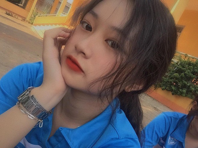 Khoe ve dep nhu som mai, hot girl 