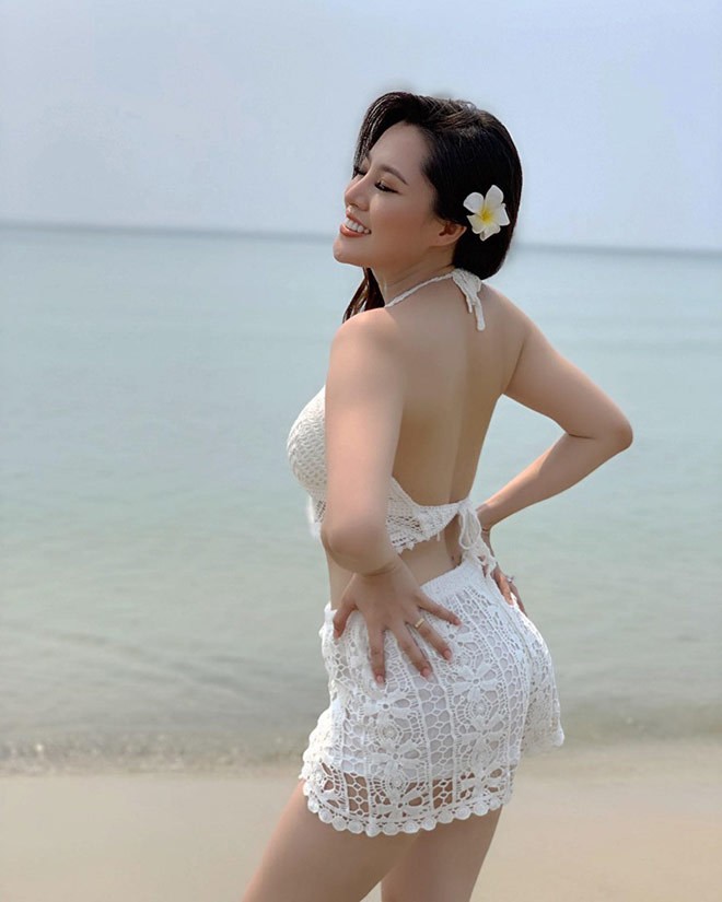 Hot girl Dong Nai bi “phu” o 