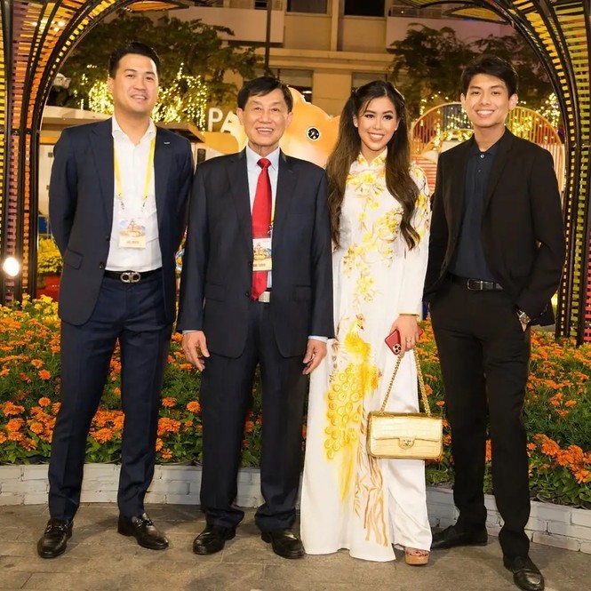 Lo dien chi ho xinh dep nhung kin tieng cua rich kid Tien Nguyen