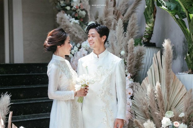 Minh Hằng và chồng đại gia khóc trong đám cưới Diệu Nhi bắt được hoa cưới