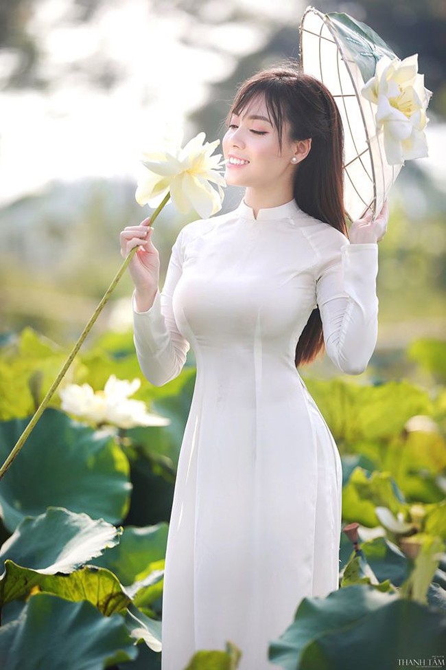 Noi nhu con vi qua goi cam, 3 co giao xinh dep gio ra sao?-Hinh-7