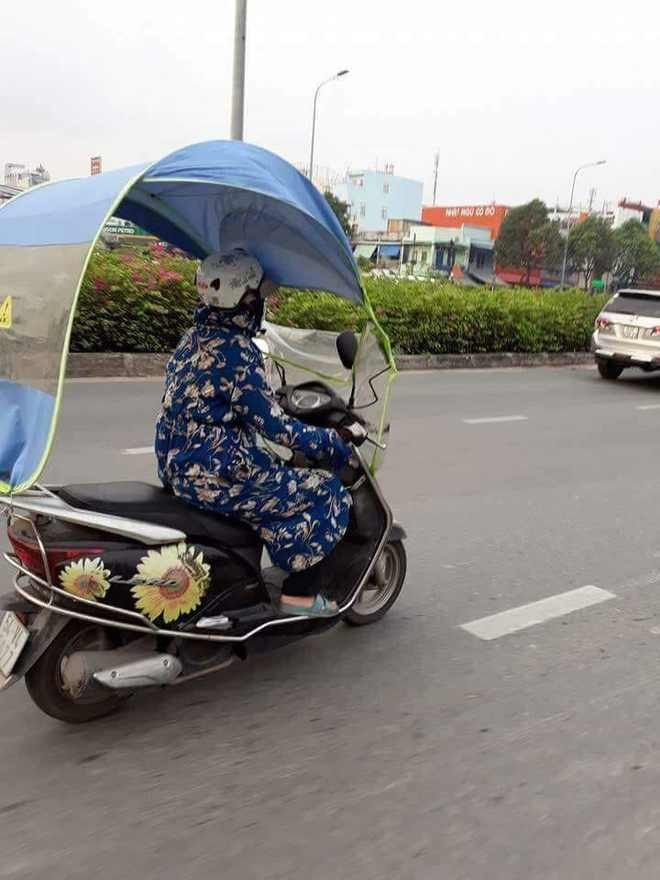 Mac do chong nang, hoi chi em khien nguoi di duong hot hoang-Hinh-5