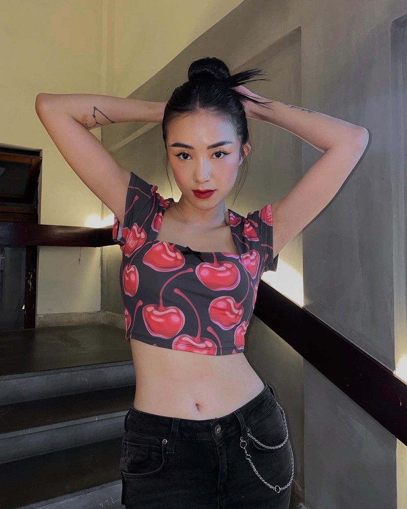 Khoe body dep nhu tac, hot girl Salim khien dan tinh thich me-Hinh-9