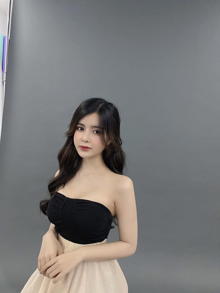 Hot girl Sai thanh gay sot voi nhan sac bup be song-Hinh-5