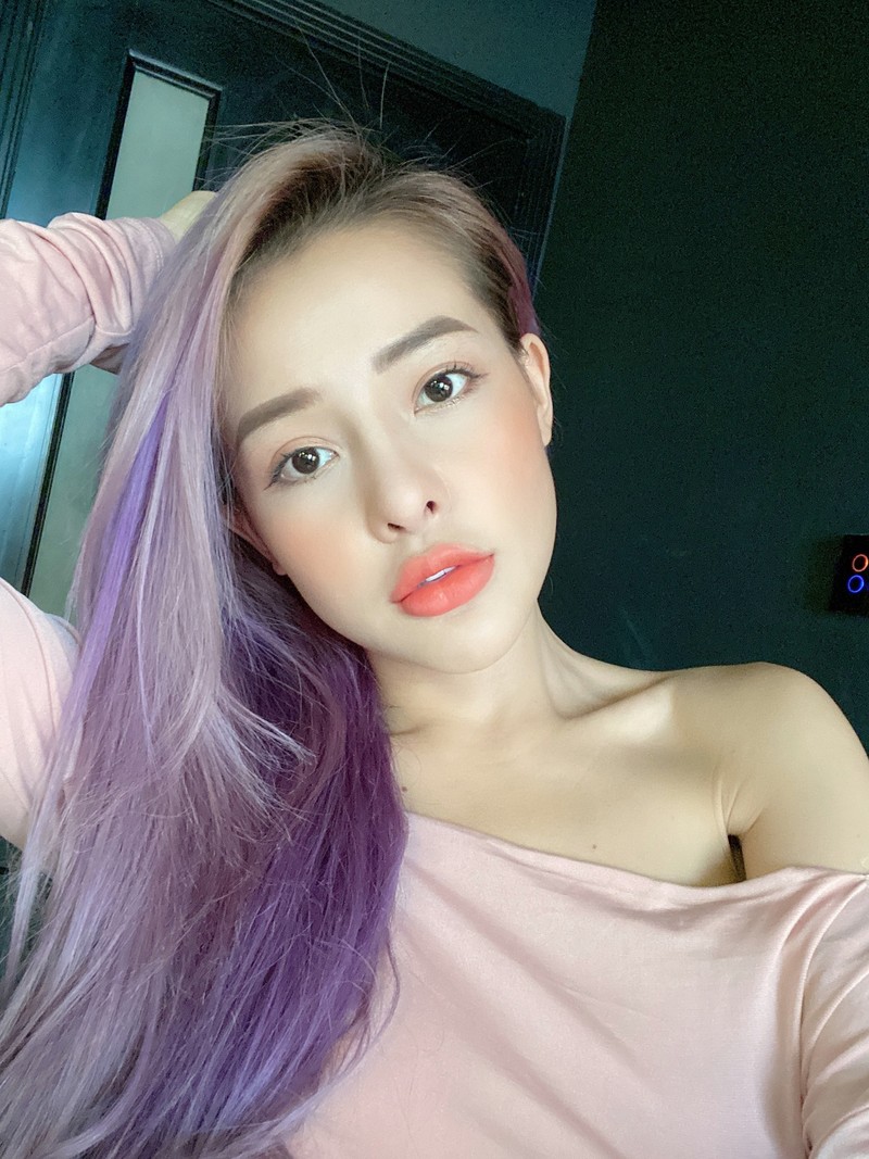 Tram Anh va dan hot girl tung vuong scandal lo clip “nong“-Hinh-5