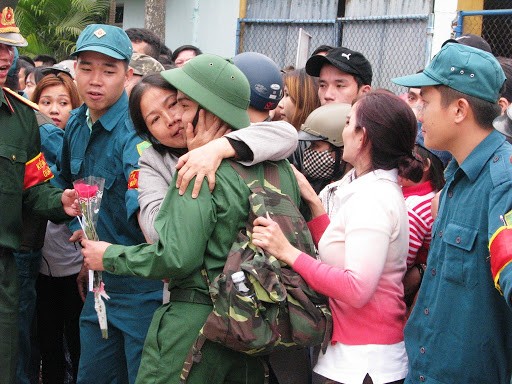 Nghen ngao khoanh khac bin rin cua nguoi than ngay nhap ngu-Hinh-9