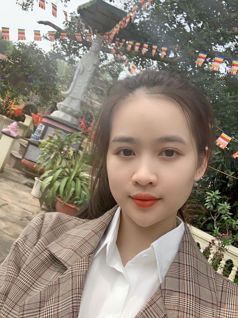 Loat nu tan binh xinh dep noi bat ngay len duong nhap ngu-Hinh-4