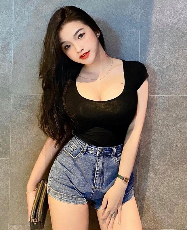Hai hot girl Viet gay chu y “mat hoc sinh, the hinh phu huynh”-Hinh-11
