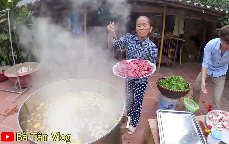 “Com rang tran chau” va nhung mon an kho hieu cua Ba Tan Vlog-Hinh-10