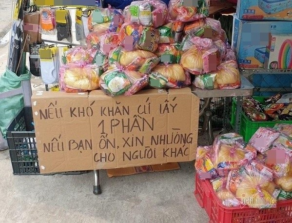 Tam bien “nhuong do an” o Sai Gon khien netizen cam dong-Hinh-3