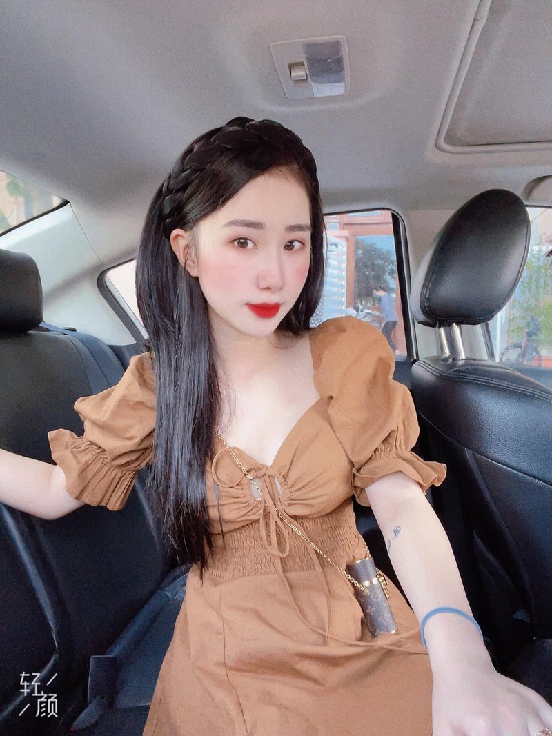 Hot girl nhun nhay thu ve trieu luot xem tren TikTok lo danh tinh-Hinh-10