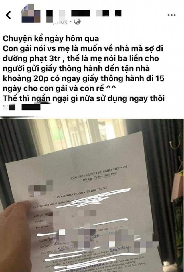 Ha Noi gian cach, TikToker khoe di lai bang 