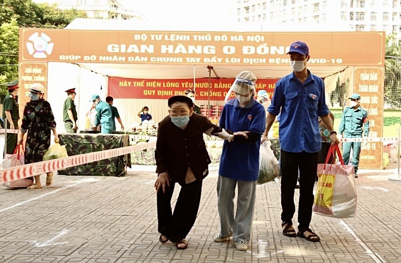 Ha Noi: Am tinh quan dan tu ''Gian hang 0 dong'' cua nguoi linh-Hinh-10