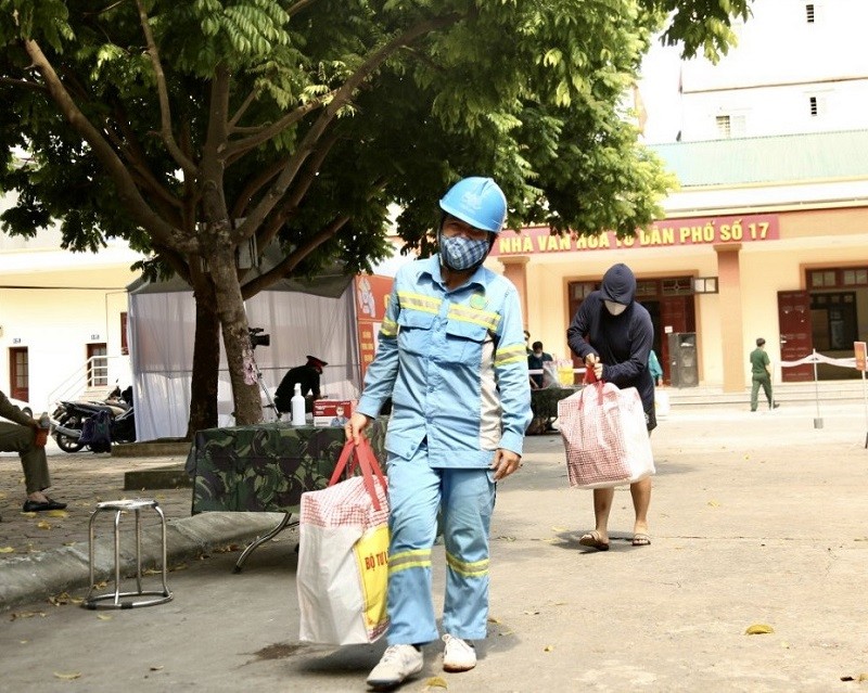 Ha Noi: Am tinh quan dan tu ''Gian hang 0 dong'' cua nguoi linh-Hinh-11