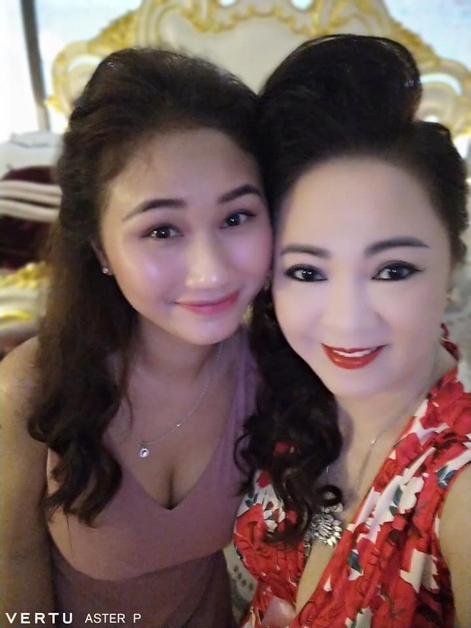 Lo danh tinh con dau thu ba Phuong Hang, netizen soi du thu-Hinh-3