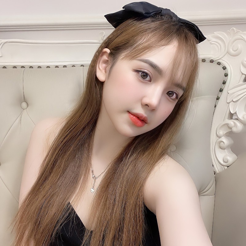 “Hot girl tieu hoc” tung sot mang lo ngoai hinh phong phao-Hinh-9