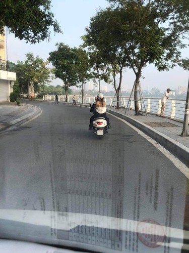 An mac phan cam dap xe ho Tay, co gai lam netizen ngan ngam-Hinh-6