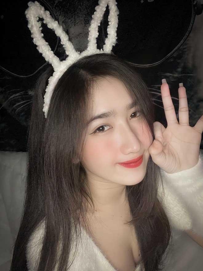 “Choang” voi man “lot xac” cua nu streamer noi tieng Sai thanh-Hinh-11