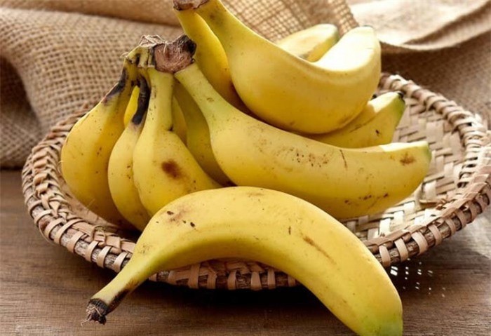 Loại quả được coi là “trái cây hạnh phúc” bán ở nhiều nơi bị ngó lơ vì...rẻ 3