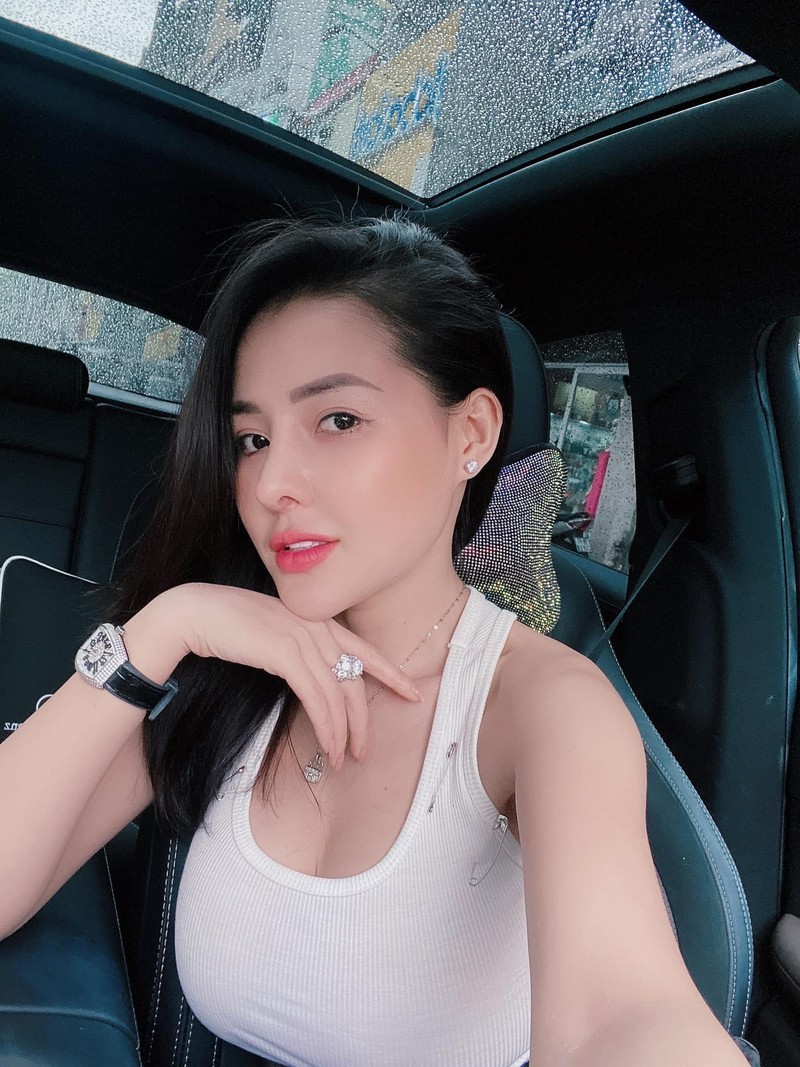 Nhung hot girl tuoi Dan vuong lum xum, netizen lac dau ngan ngam-Hinh-12