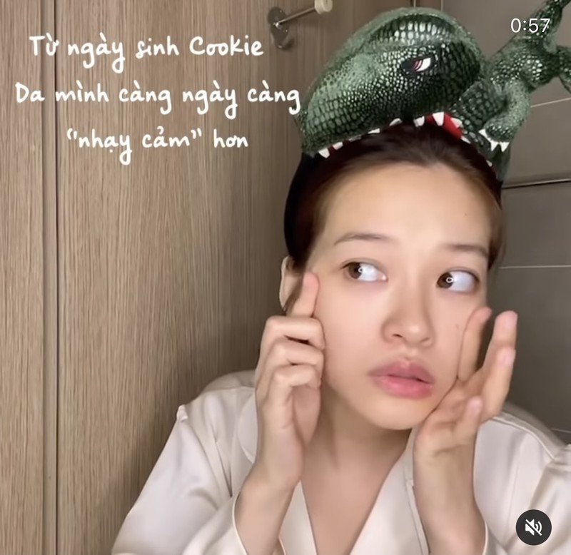 Sau sinh, hot girl Truong Hoang Mai Anh lo mat moc khong ti vet-Hinh-3